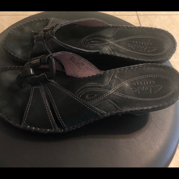 “Clarks” Artisan Black Leather Sandals - Picture 3 of 4